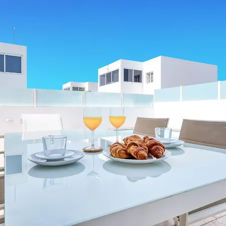 Hébergement de vacances Lanzarote 2 - Private Pool, Air-con And Bbq By Lanzarote *
