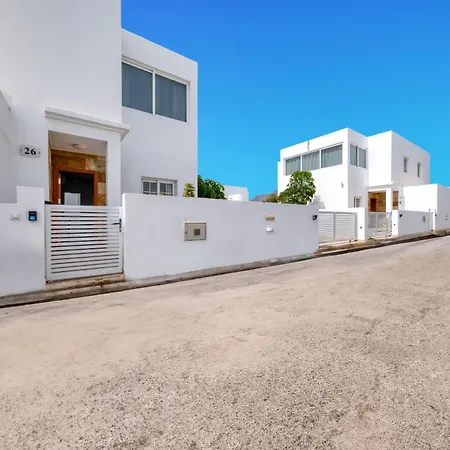 Lanzarote 2 - Private Pool, Air-con And Bbq By Lanzarote 別荘 プラヤ・ブランカ