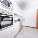 Lanzarote 2 - Private Pool, Air-con&bbq By Lanzarote *