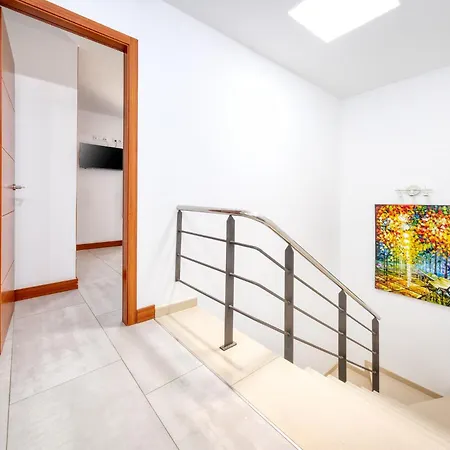Holiday home Lanzarote 2-private Pool, Bbq, Air-con