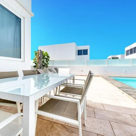 Lanzarote 2 - Private Pool, Air-con And Bbq By Lanzarote Playa Blanca