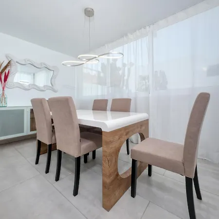 Сasa de vacaciones Lanzarote 2 - Private Pool, Air-con And Bbq By Lanzarote Playa Blanca (Lanzarote)