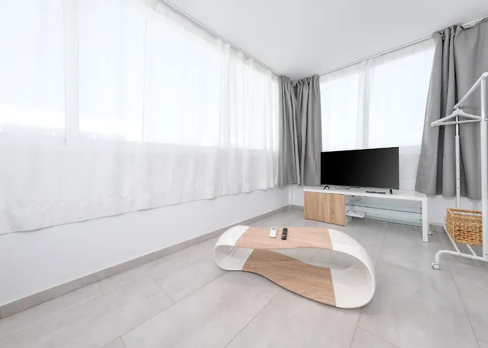 Lanzarote 2 - Private Pool, Air-con And Bbq By Lanzarote Feriehus *