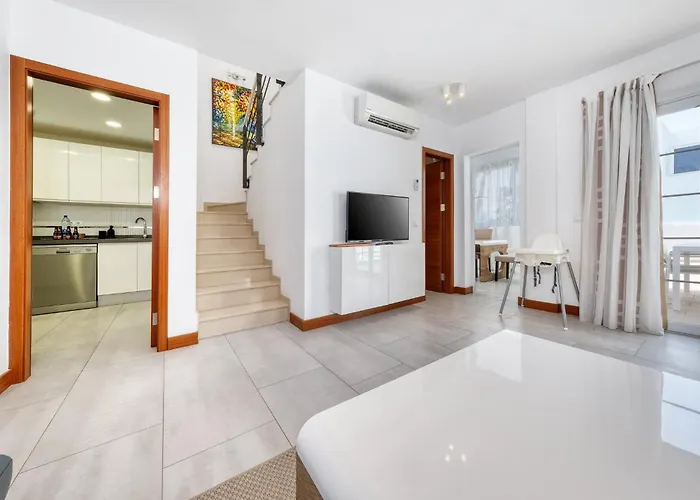 Feriehus Lanzarote 2 - Private Pool, Air-con And Bbq By Lanzarote Playa Blanca (Lanzarote)