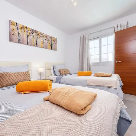 Holiday home Lanzarote 2 - Private Pool, Air-con And Bbq By Lanzarote *