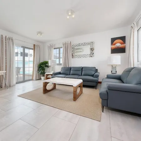 Lanzarote 2 - Private Pool, Air-con And Bbq By Lanzarote *