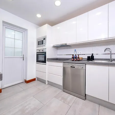 Lanzarote 2 - Private Pool, Air-con And Bbq By Lanzarote Holiday home *