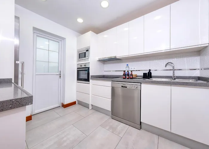 Lanzarote 2 - Private Pool, Air-con And Bbq By Lanzarote Holiday home *