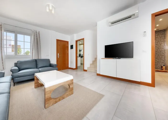 Holiday home Lanzarote 2 - Private Pool, Air-con And Bbq By Lanzarote